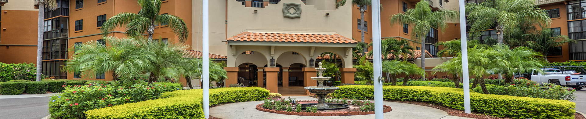 Front drive of Lake Seminole Square senior living community